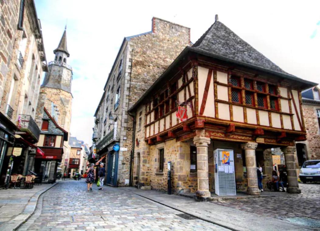 Apartamento L'Horloge Dinan Exterior foto